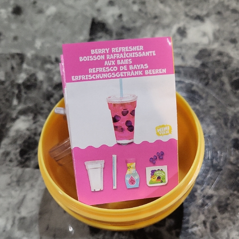Miniverse Make It Mini Food Berry Refresher